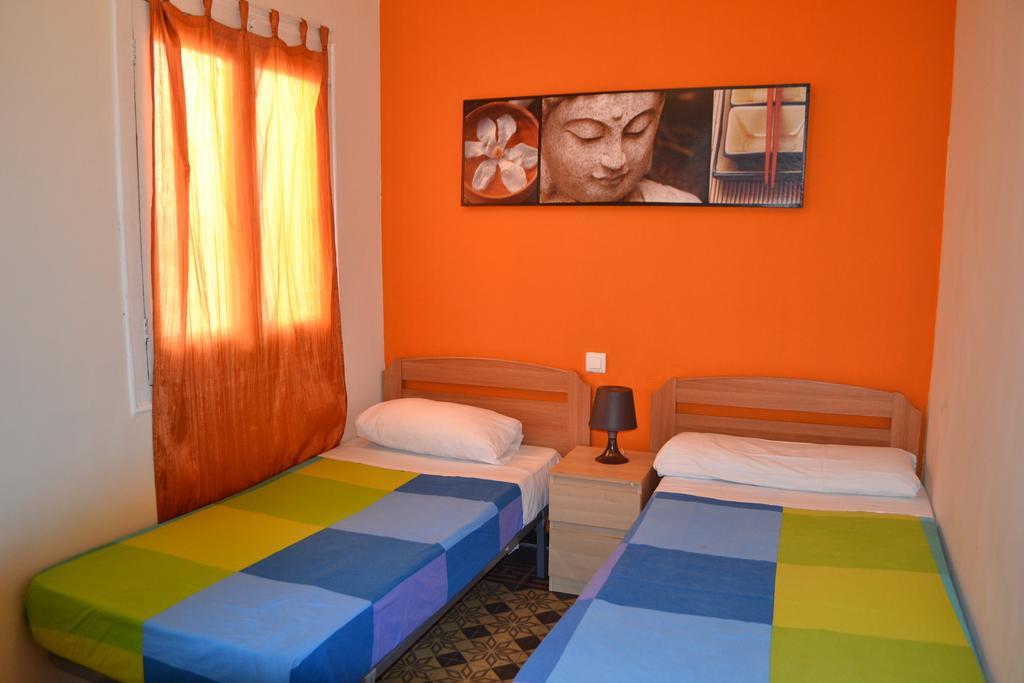Blue Hostel Барселона Номер фото