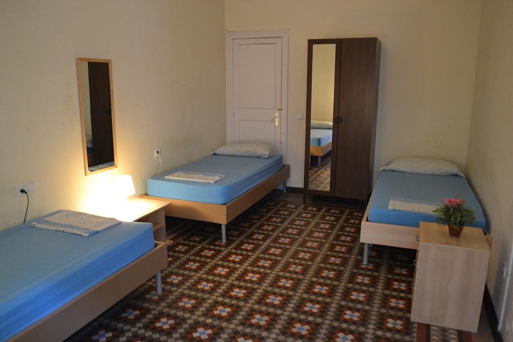 Blue Hostel Барселона Номер фото