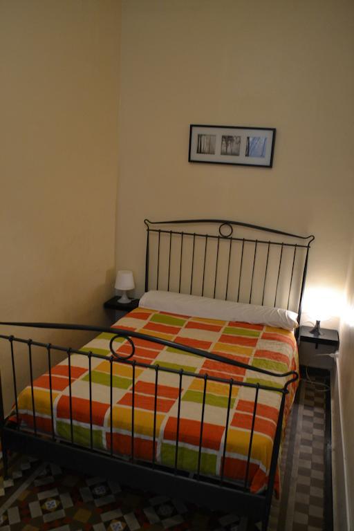 Blue Hostel Барселона Номер фото